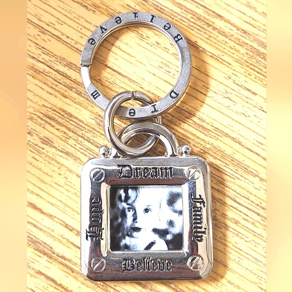 Northern Reflections Dream/Believe Photo Keyring
